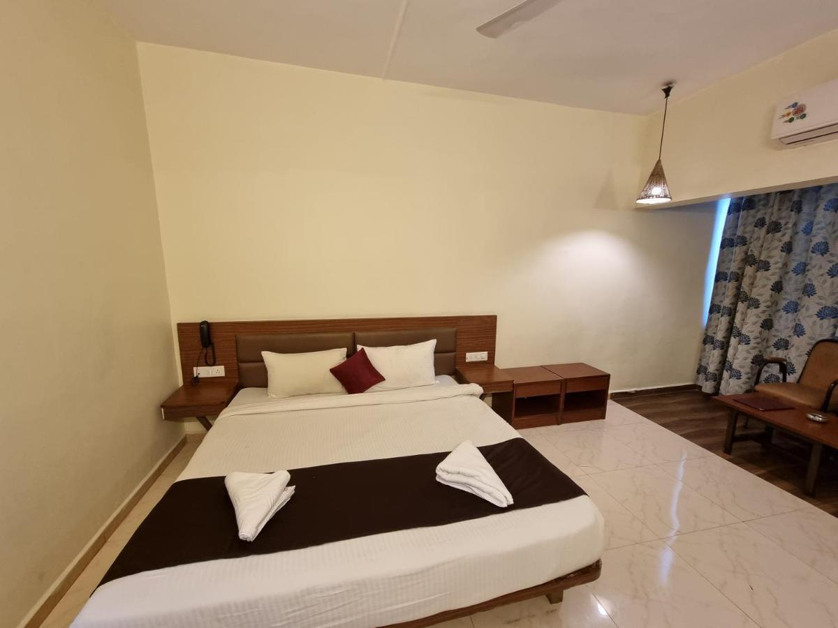 Hotel Lions Den Lonavala Luaran gambar