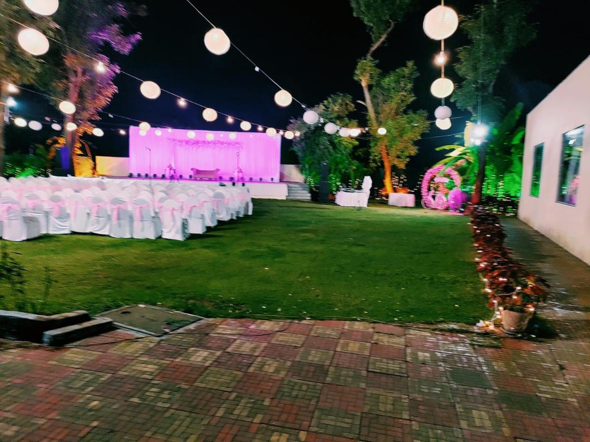 Hotel Lions Den Lonavala Luaran gambar