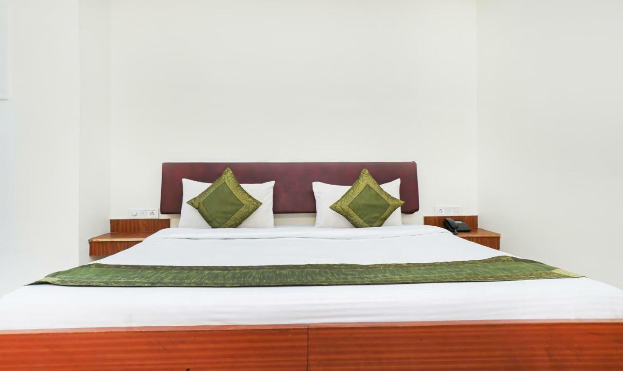 Hotel Lions Den Lonavala Luaran gambar