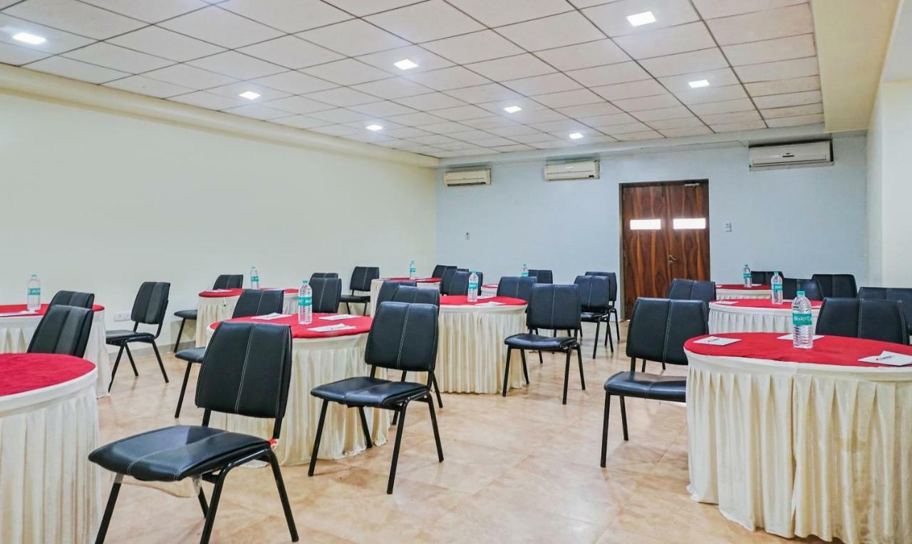 Hotel Lions Den Lonavala Luaran gambar
